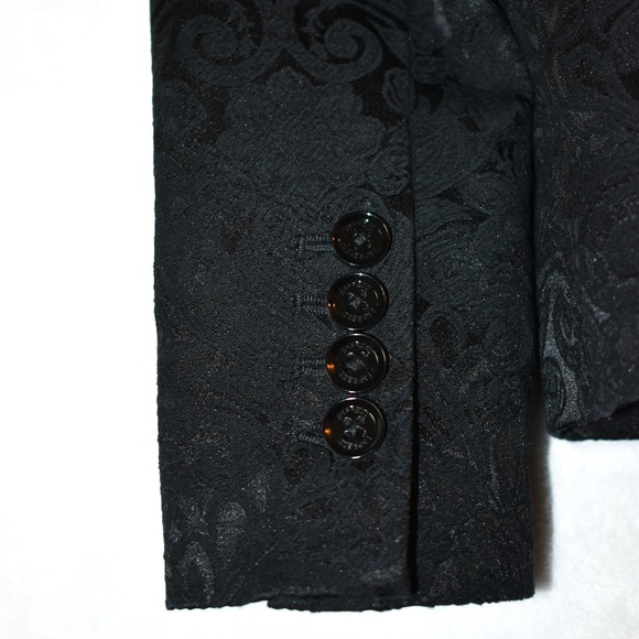 Donating 8/15 Express Blazer Black Size 2 - Picture 4 of 5